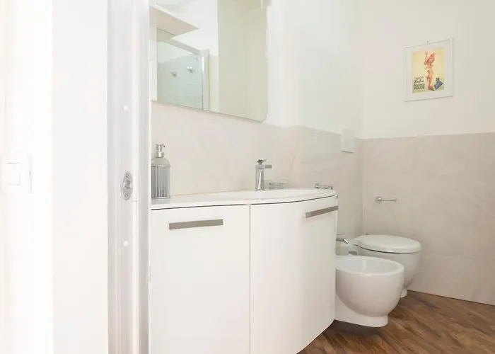 Apartment Cosmopolitan Home, 2 Bedrooms, 2 Bth, 5 Guests Mailand