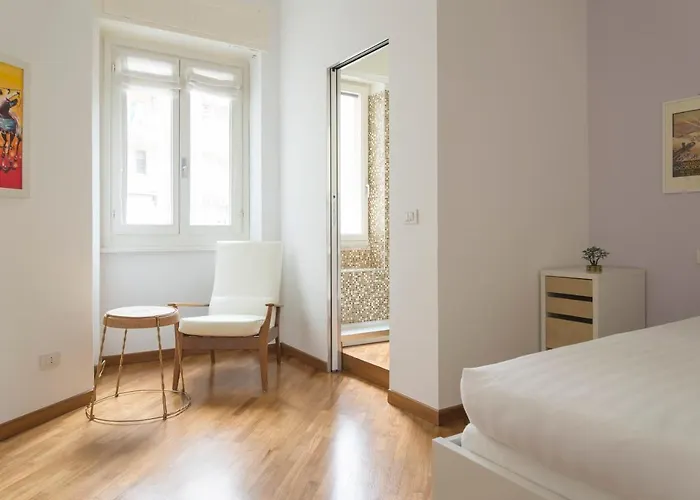 Apartment Cosmopolitan Home, 2 Bedrooms, 2 Bth, 5 Guests
