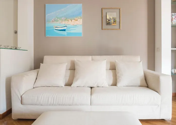 Apartment Cosmopolitan Home, 2 Bedrooms, 2 Bth, 5 Guests *