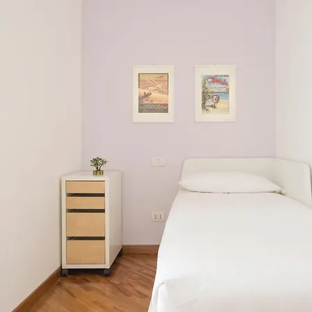 Cosmopolitan Home, 2 Bedrooms, 2 Bth, 5 Guests * ميلان